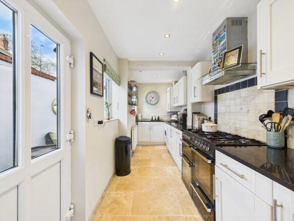 CAM02854G0-PR0471...