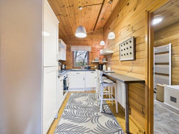 CAM02854G0-PR0487...