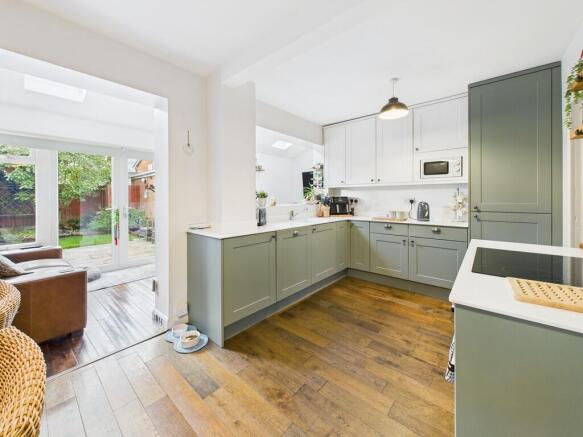 CAM02854G0-PR0481...