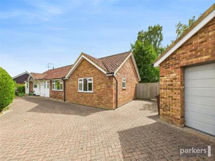 Beverley Gardens, Wargrave, Reading, Berkshire, RG10