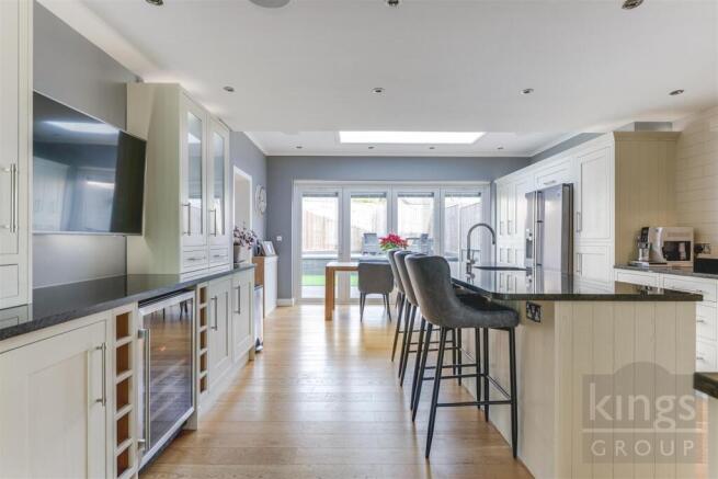 Kitchen .jpg