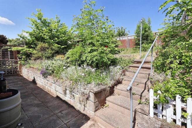 86, Violet Road Carlton, Nottingham, NG4 3QP