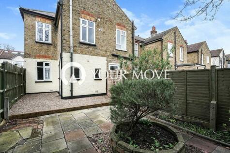 Sutton - 2 bedroom end of terrace house