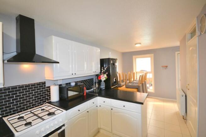Kitchen / Dining Roo