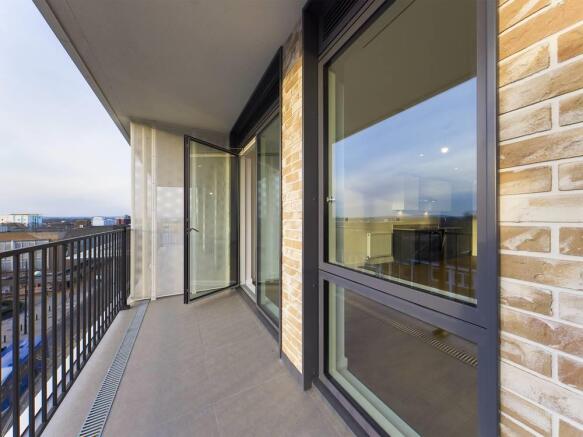 balcony2.jpg