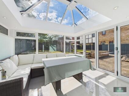 Moorland Road, Maidenbower