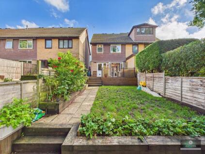 Poynings Road, Ifield