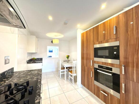 Dining Kitchen