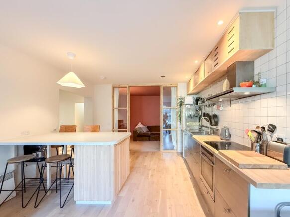 Breakfasting Kitchen