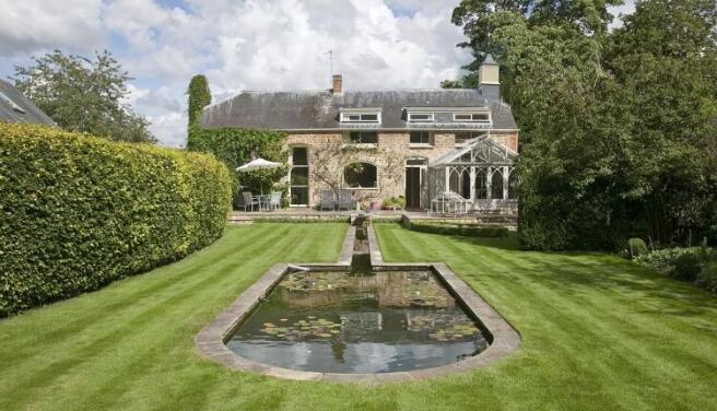 The Clock House 4...