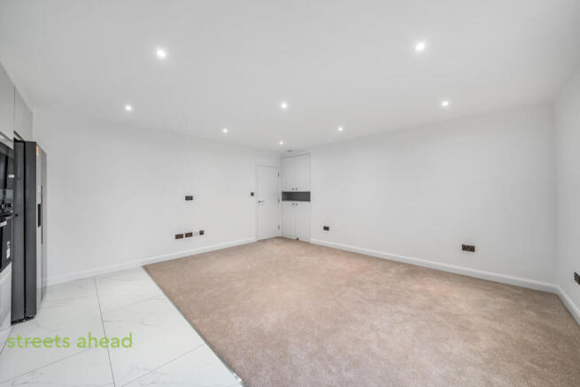 c7a5586c-560e-4e0...