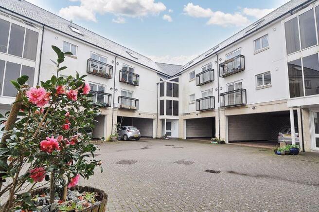 St James Mews
