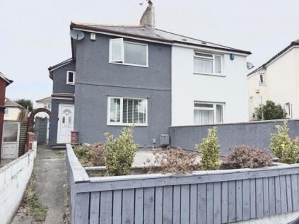 Halcyon Road, Plymouth Three bedroom Semi- Detached well presented