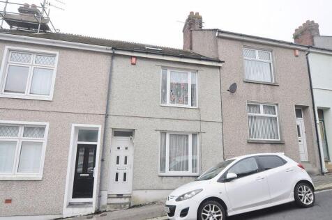 Northumberland Street, Plymouth. A 3 Bedroom Property with Garage and Garden.