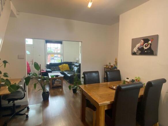 Dining Room.jpg