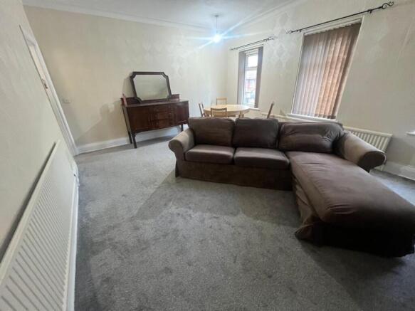 Lounge 6.jpg