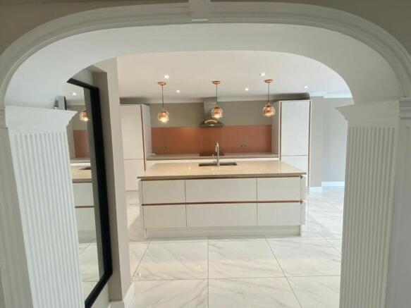 Kitchen diner 4.jpeg