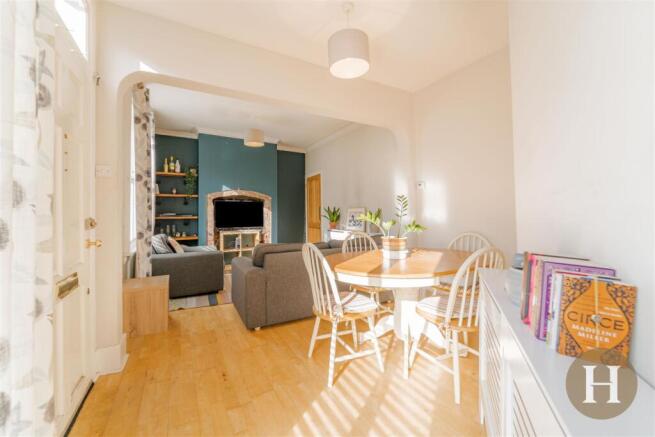 Hadleigh Estate Agents-1.jpg