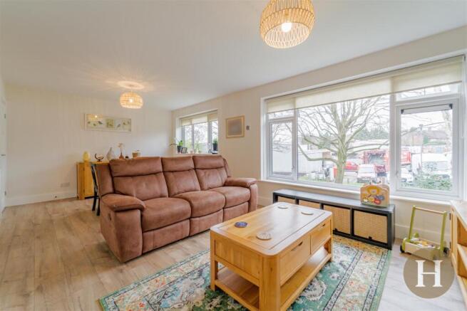 Hadleigh Estate Agents-20.jpg