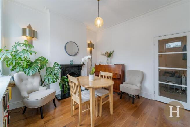 Hadleigh Estate Agents-1.jpg