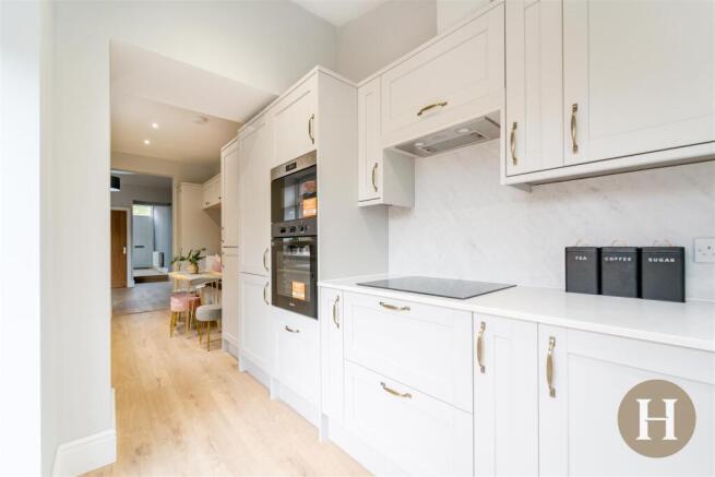 Hadleigh Estate Agents-33.jpg