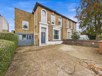 Stanwell Road, Ashford, Surrey, TW15