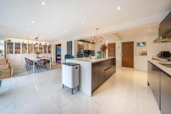 Kitchen/Dining