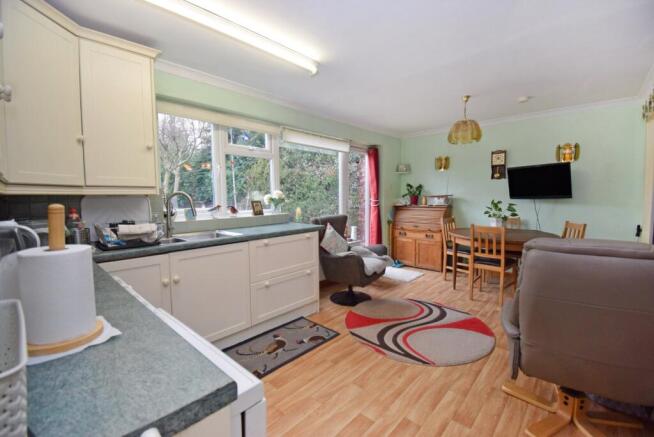 Kitchen/Dining