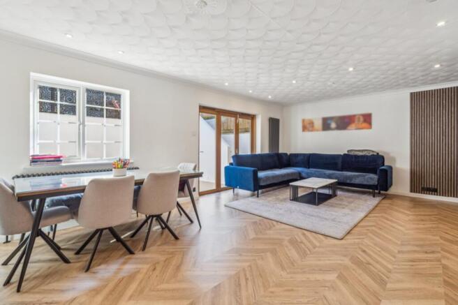 Living/Dining Room
