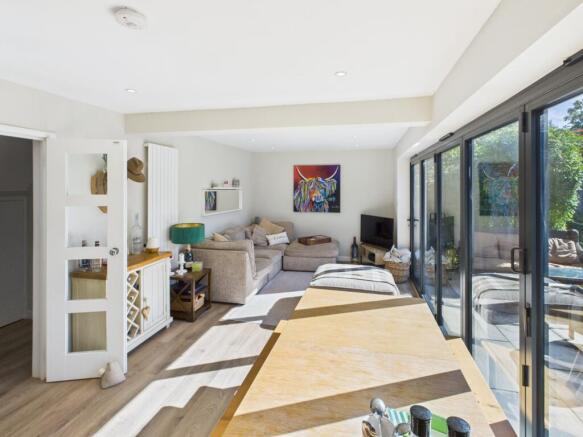 Kitchen/Living Area