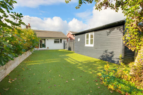 Townhill Park! No Forward Chain! Outside Office! Parking!
