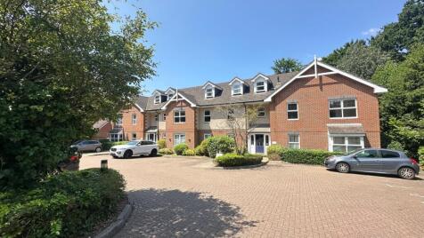 Portsmouth Road, Camberley, GU15