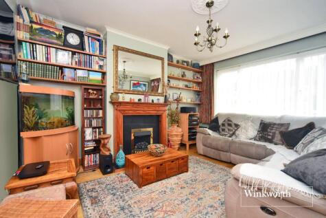 Caldbeck Avenue, Worcester Park, KT4