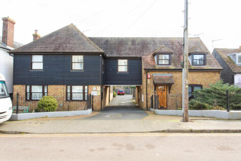 Pettman Mews Island Wall, Whitstable, CT5