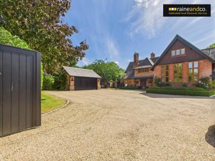 Home Farm Road, Brookmans Park