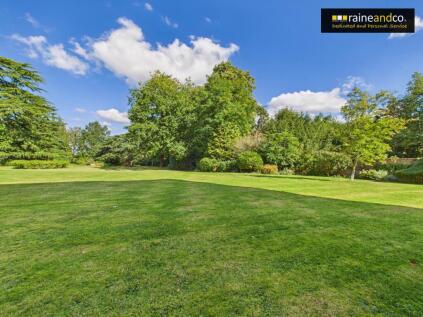 Hawkshead Road, Potters Bar