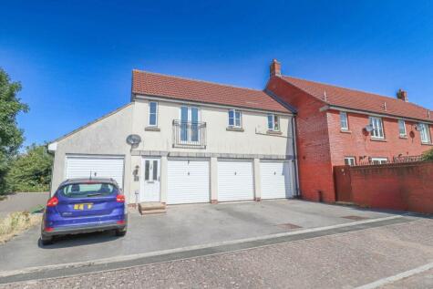 Hestercombe Close, Superb Coach House - With Garden & Office