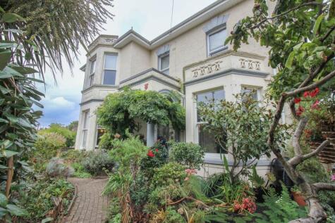 Uphill**Period Ground Floor Flat**Beautifully Presented**