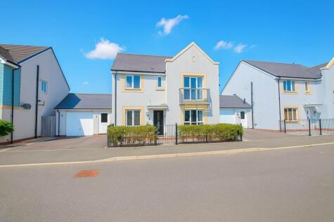 Cobham Parade, Haywood Village