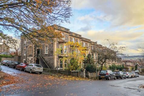 All Saints Road, Hillside - Superb Flat!
