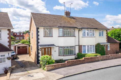 Rolvenden Road, Wainscott, Rochester, Kent, ME2