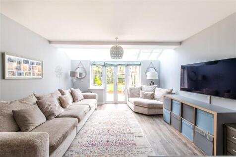 Toad Hall Crescent, Chattenden, Rochester, Kent, ME3