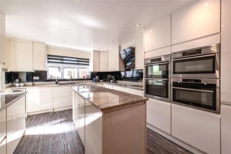 Hillside Avenue, Gravesend, Kent, DA12