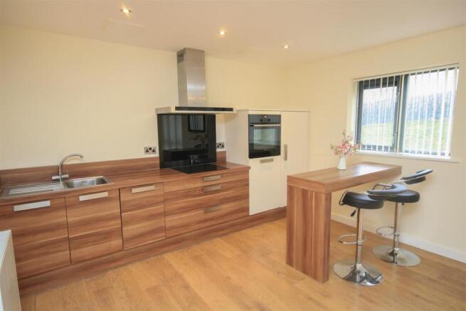OPEN PLAN LIVING ROOM