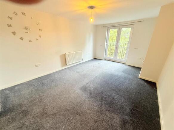 OPEN PLAN LIVING ROOM