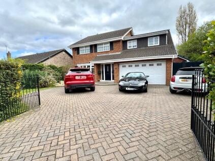 Fulmerton Crescent, Redcar, North Yorkshire, TS10