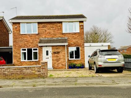 Fulmerton Crescent, Redcar, North Yorkshire, TS10