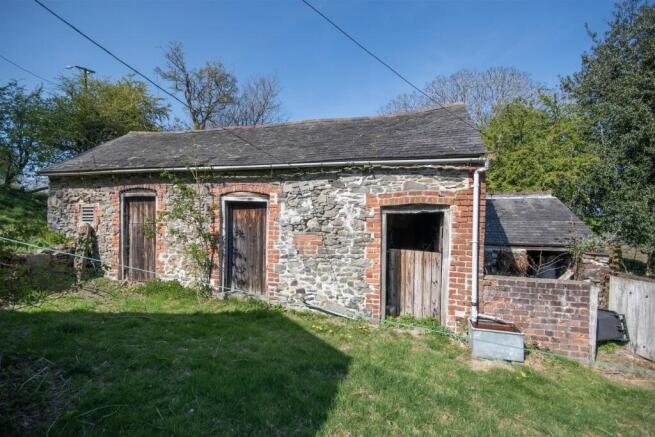 TRADITIONAL  BUILDING