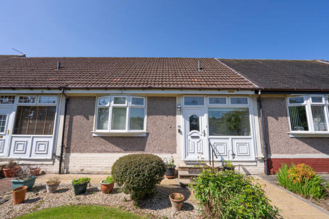 1 Bedroom Bungalow for Sale
