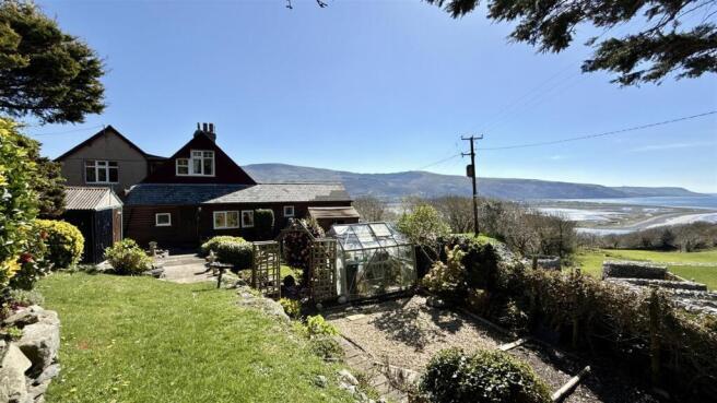 house & garden
